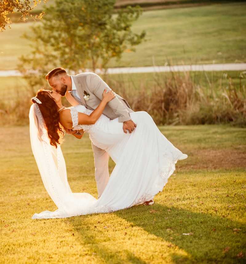 Пара на закате
