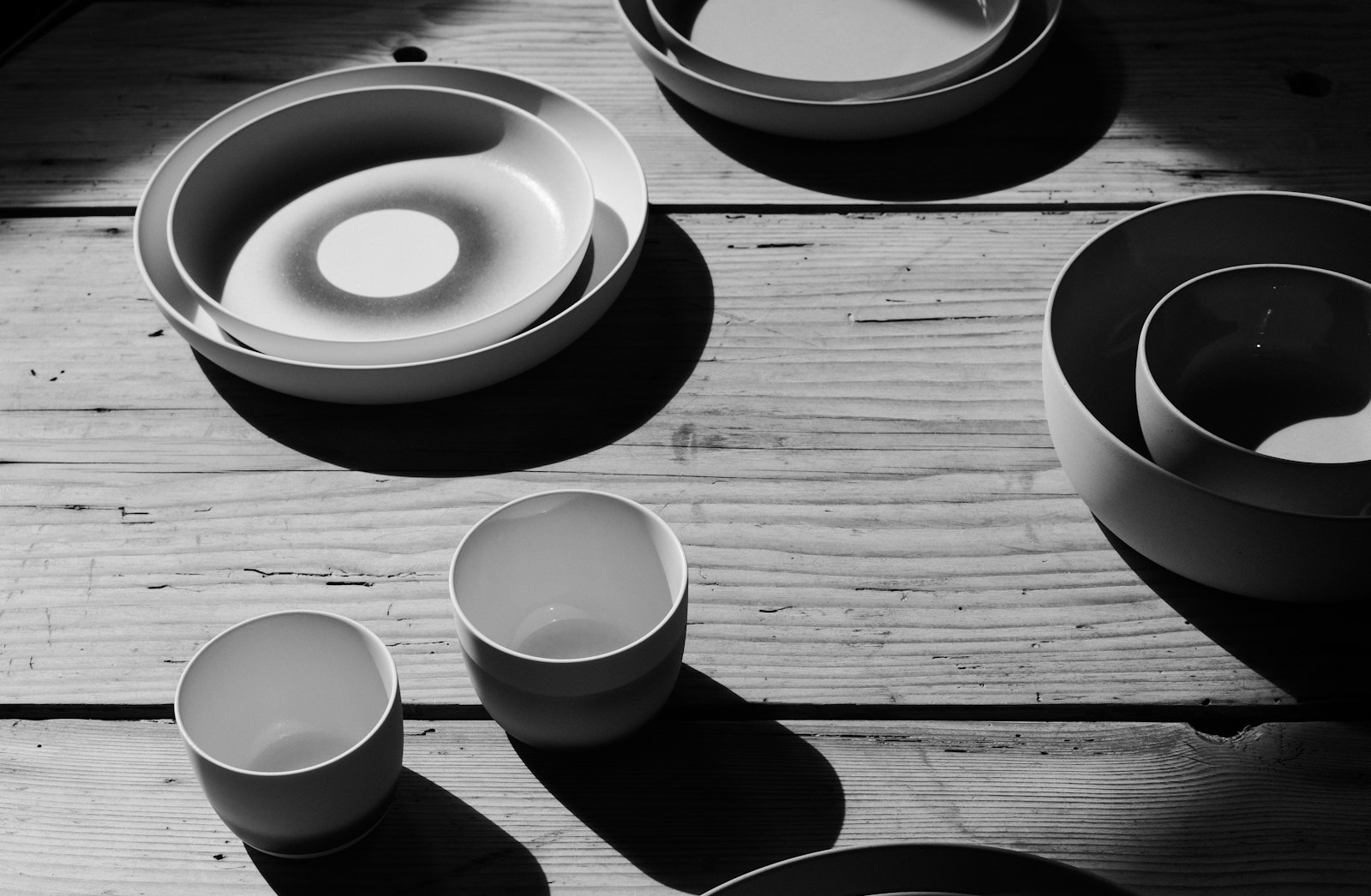 Multiple specifications from a wholesale paper plate supplier