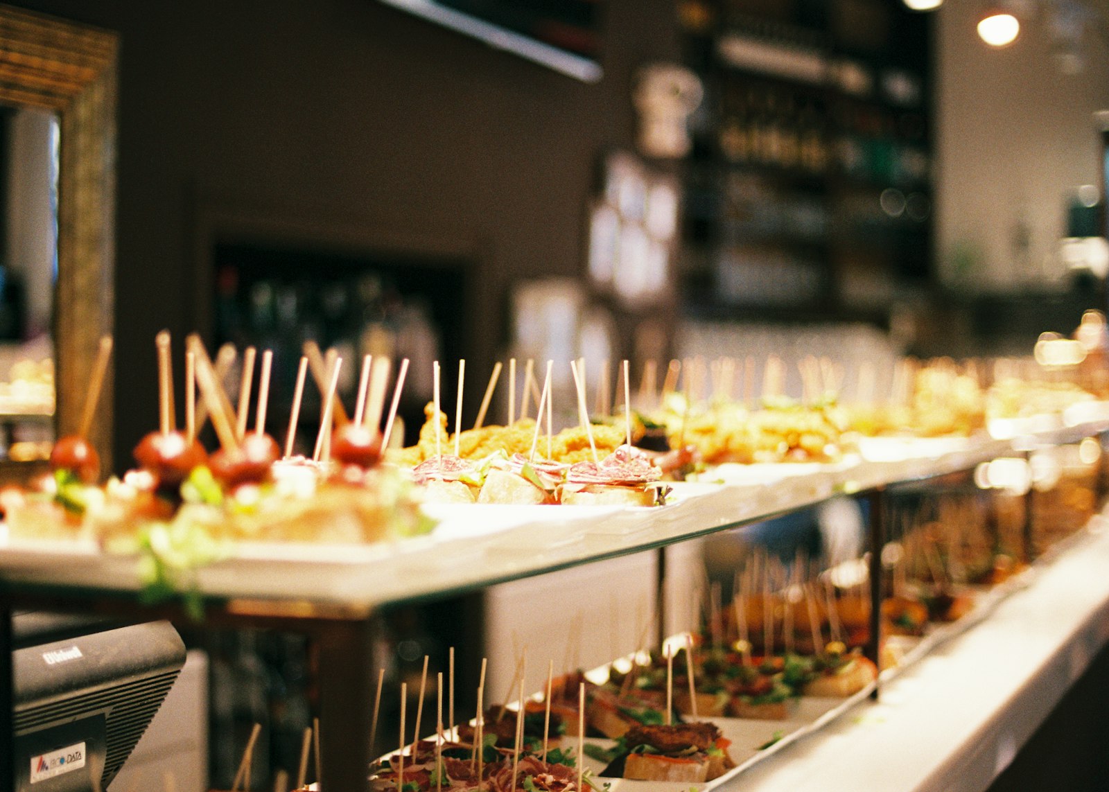 Paper plates supplied to catering companies
