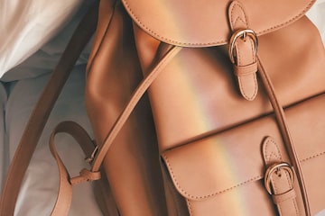 Best seller leather bag in minimal style