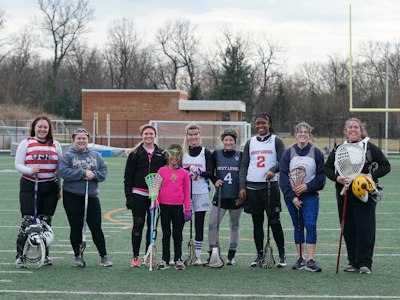 High school girls' hockey team at the bench
