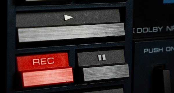 Audio reactive still