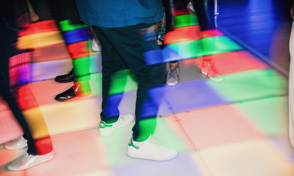 Pista de baile con neón