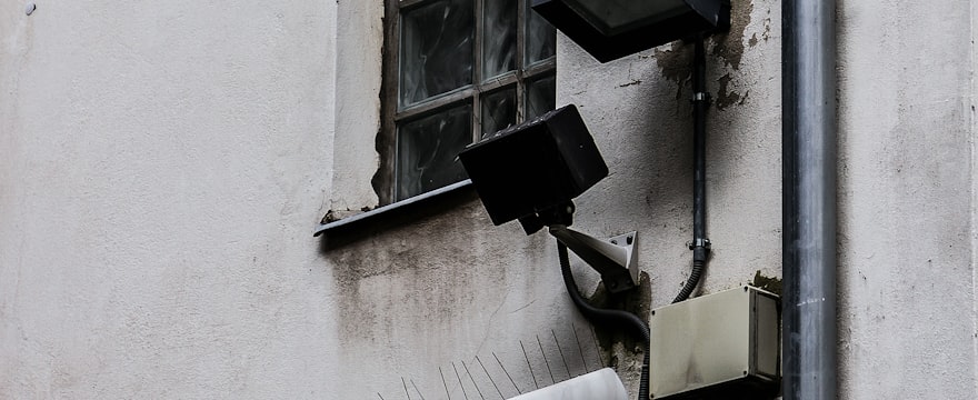 Защита данных и конфиденциальность