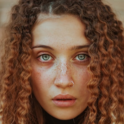 Deep curly wig texture closeup — S-shaped spirals