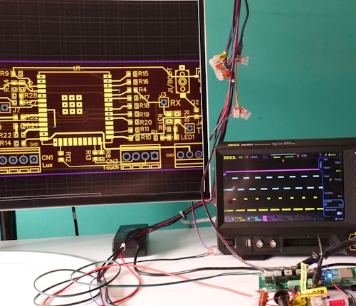 R&D and prototype bench for circuit, structure and firmware development