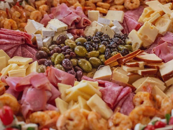 Banquet and catering platters