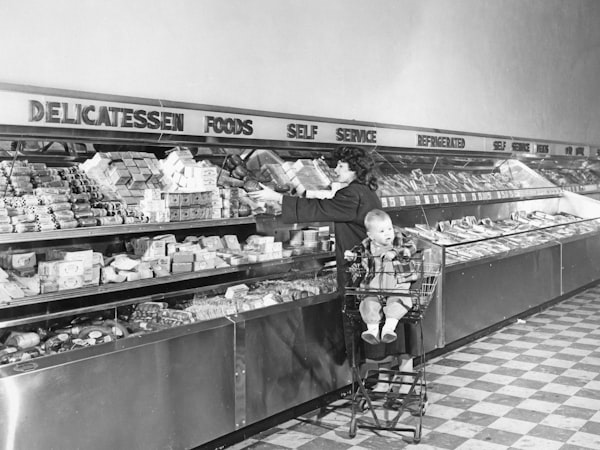 Deli and salad-bar bowls