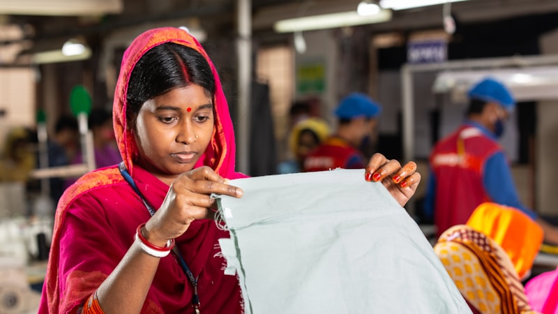 Custom hockey jersey manufacturing — what happens on the factory floor after sample approval