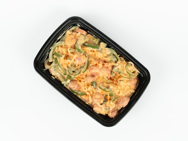 Snap-lid ready-meal trays