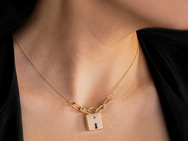 Featured gold jewelry