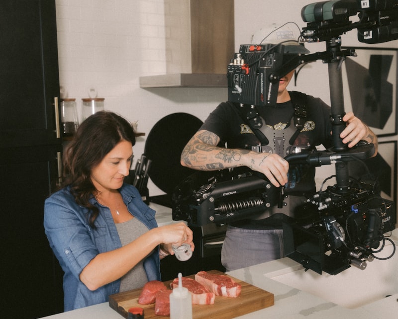 Maya Lee, Director professional portrait on set