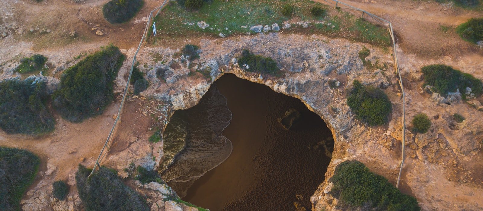 نمای هوایی معدن روباز