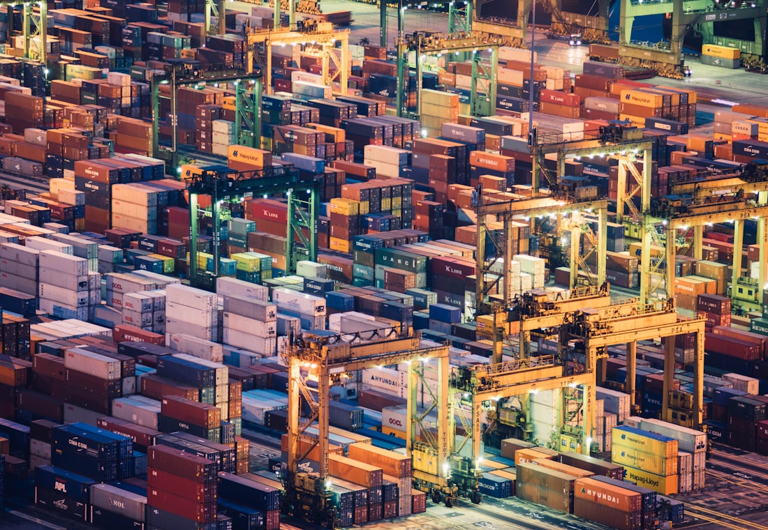 Export container port handling outbound freight